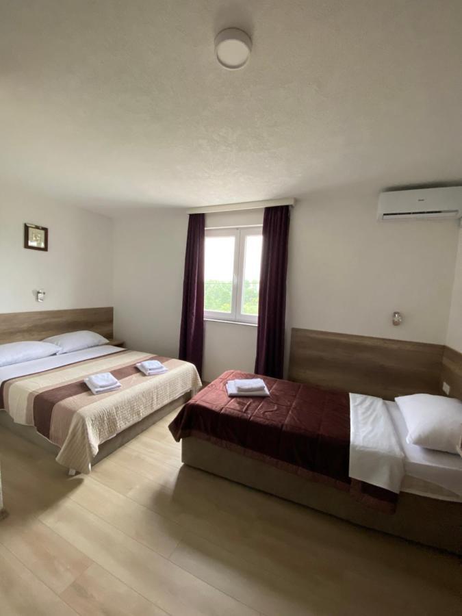 Pansion Raspudic Bed & Breakfast Međugorje Екстериор снимка